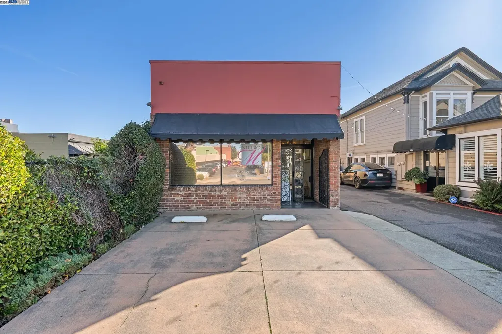 1422 Everett Street Alameda CA 94501