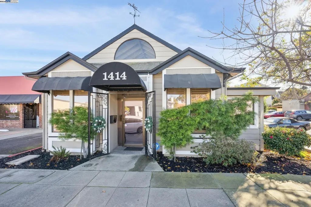 1414 Everett Street Alameda CA 94501