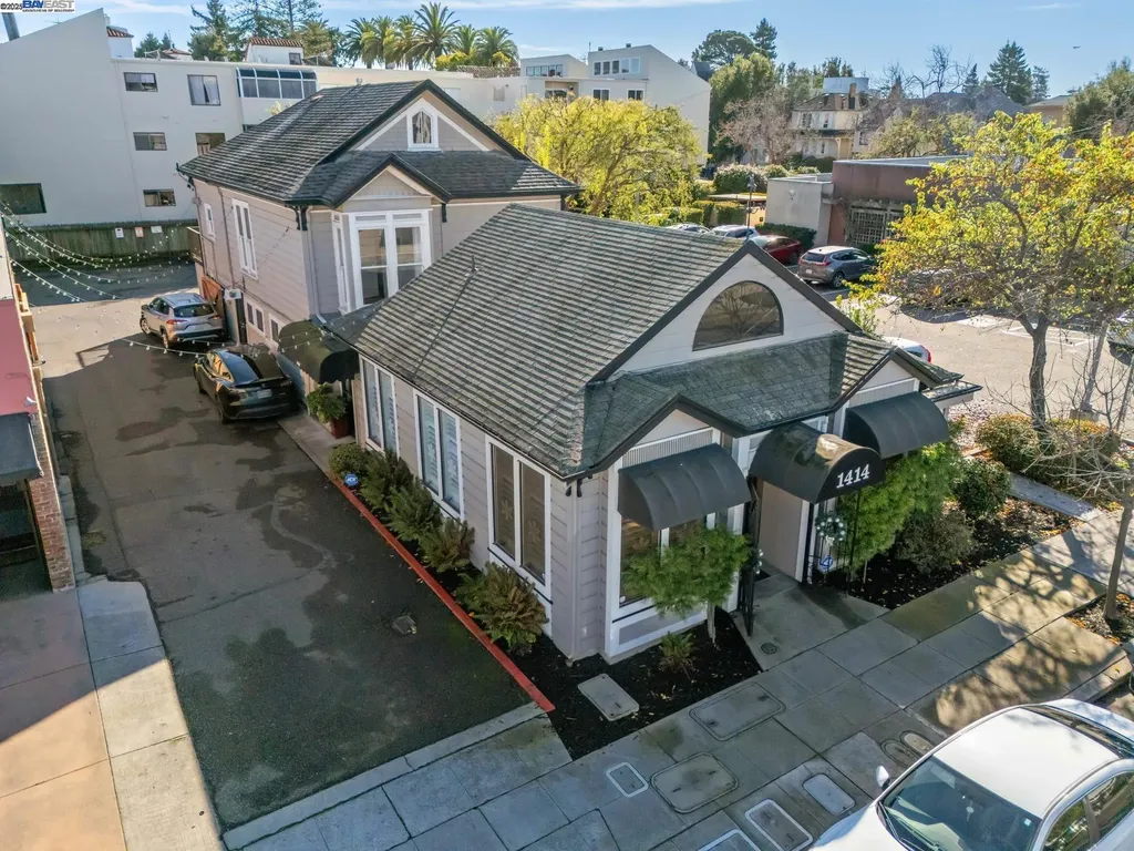 1414 Everett Street Alameda CA 94501