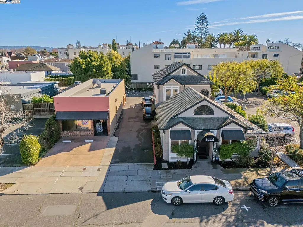1414 Everett Street Alameda CA 94501