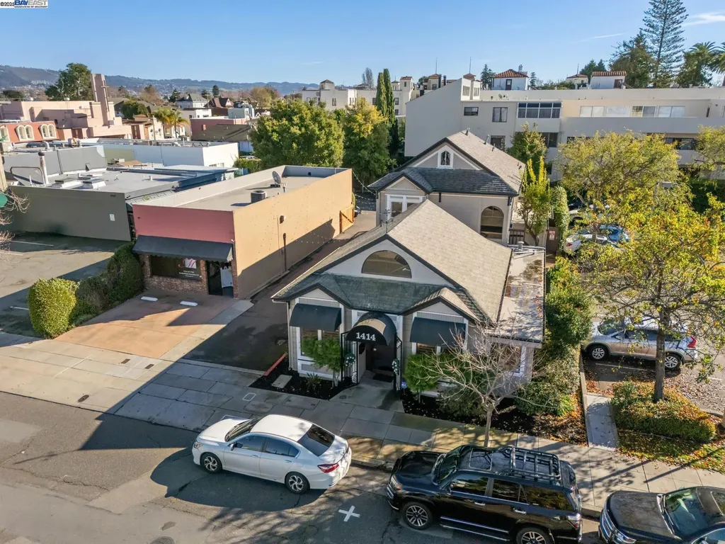 1414 Everett Street Alameda CA 94501