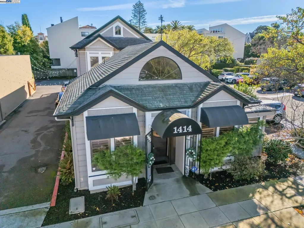 1414 Everett Street Alameda CA 94501