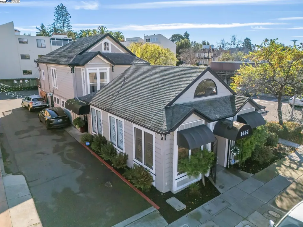 1414 Everett Street Alameda CA 94501