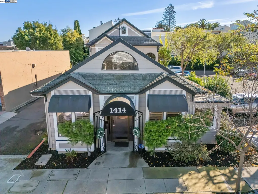 1414 Everett Street Alameda CA 94501