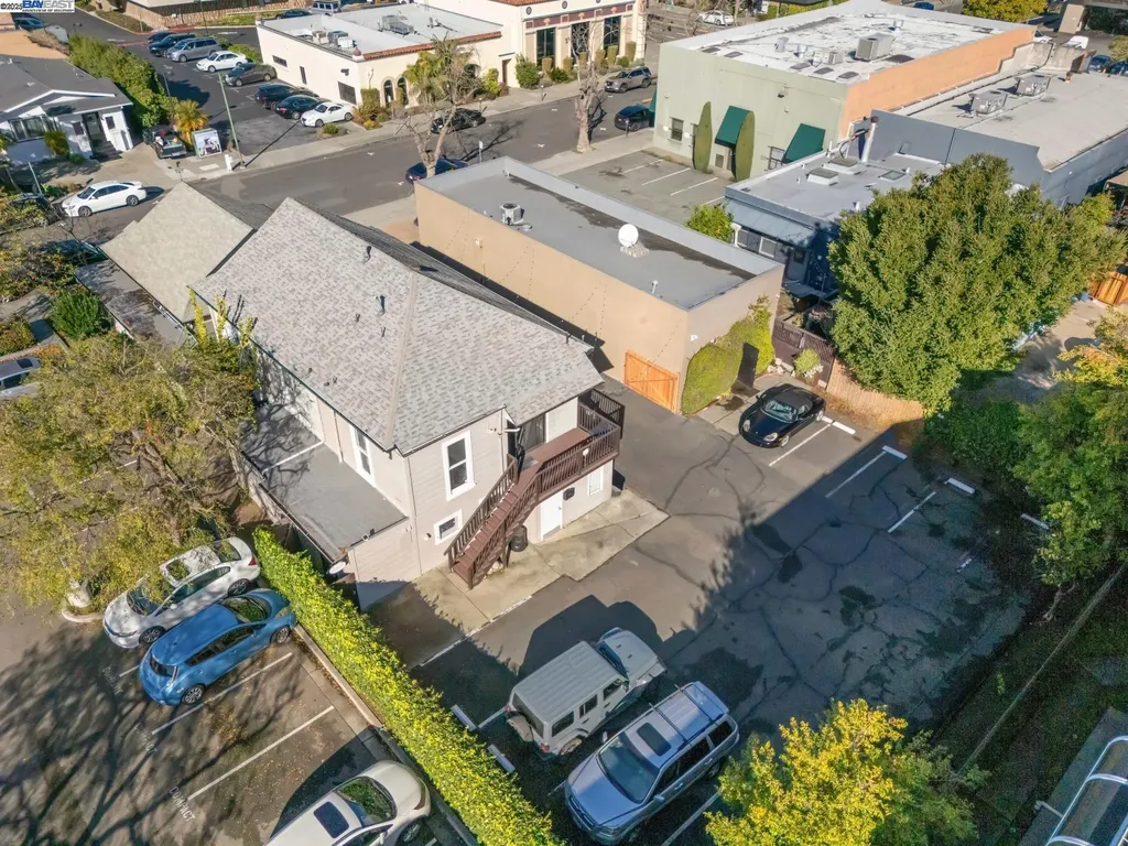 1414 Everett Street Alameda CA 94501