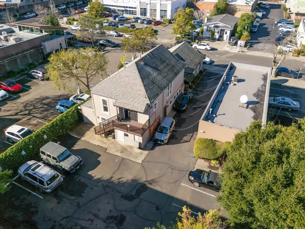 1414 Everett Street Alameda CA 94501