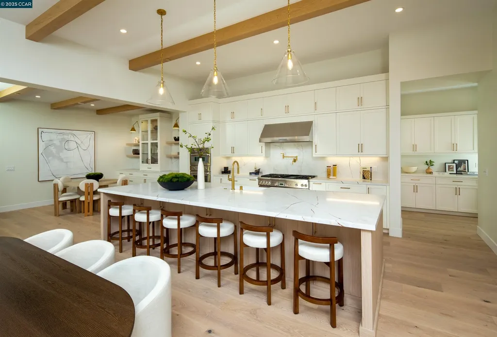 1015 Borrette Court Napa CA 94558
