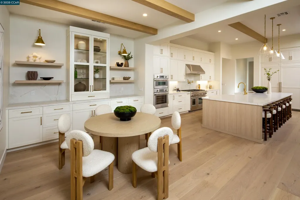 1015 Borrette Court Napa CA 94558