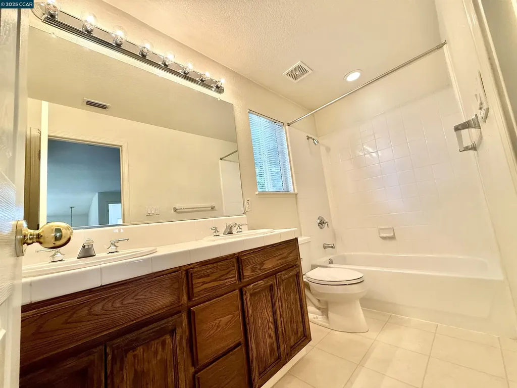 54 Village Square Place Pleasant Hill CA 94523