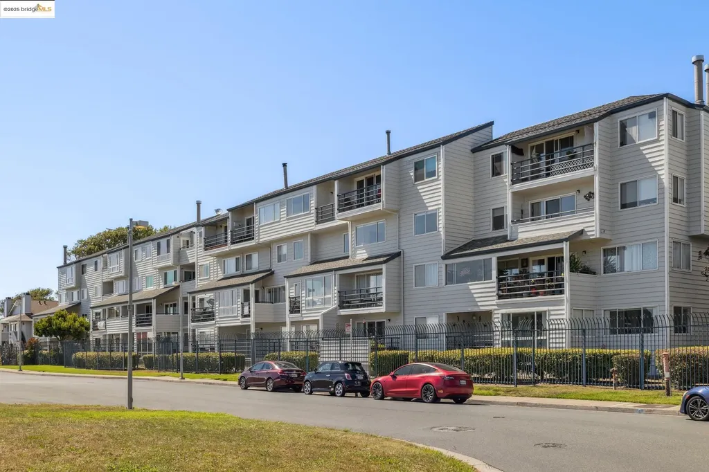 1205 Melville Square Richmond CA 94804