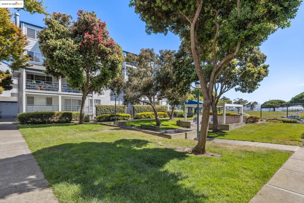 1205 Melville Square Richmond CA 94804