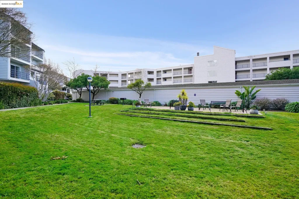 1205 Melville Square Richmond CA 94804
