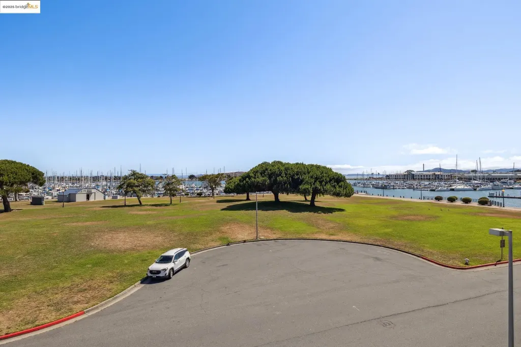 1205 Melville Square Richmond CA 94804