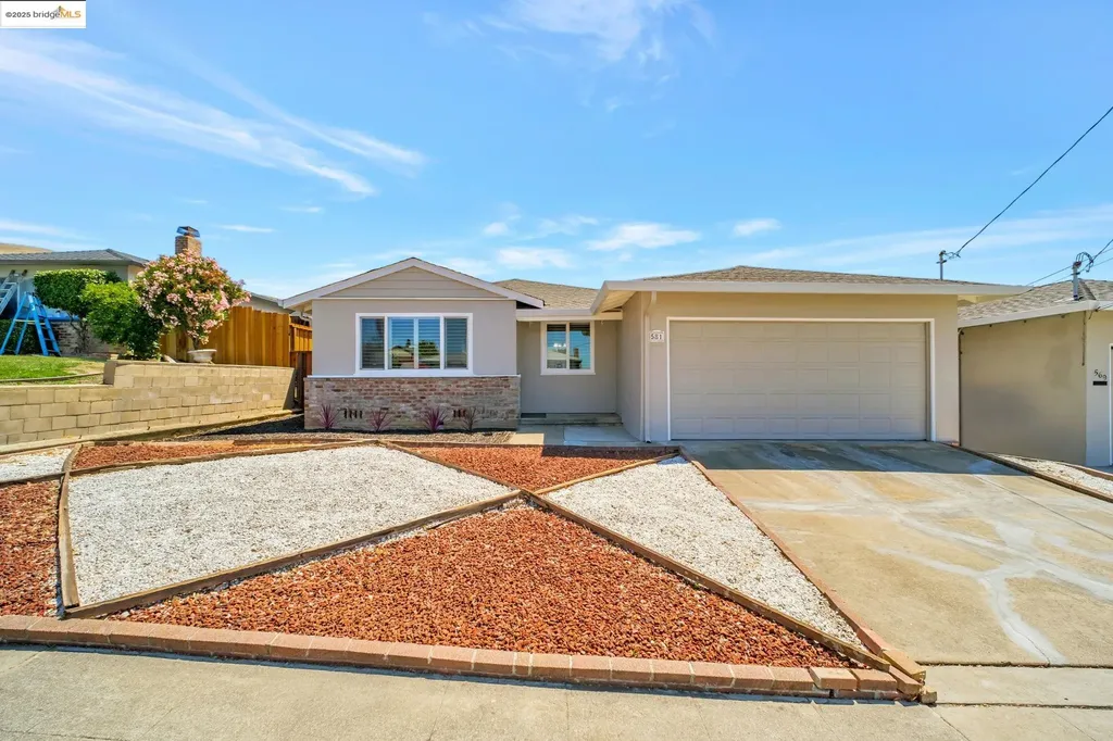 581 Fairway Street Hayward CA 94544