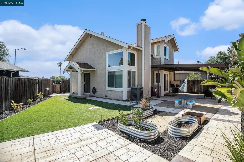 354 Hazelnut Lane Oakley CA 94561