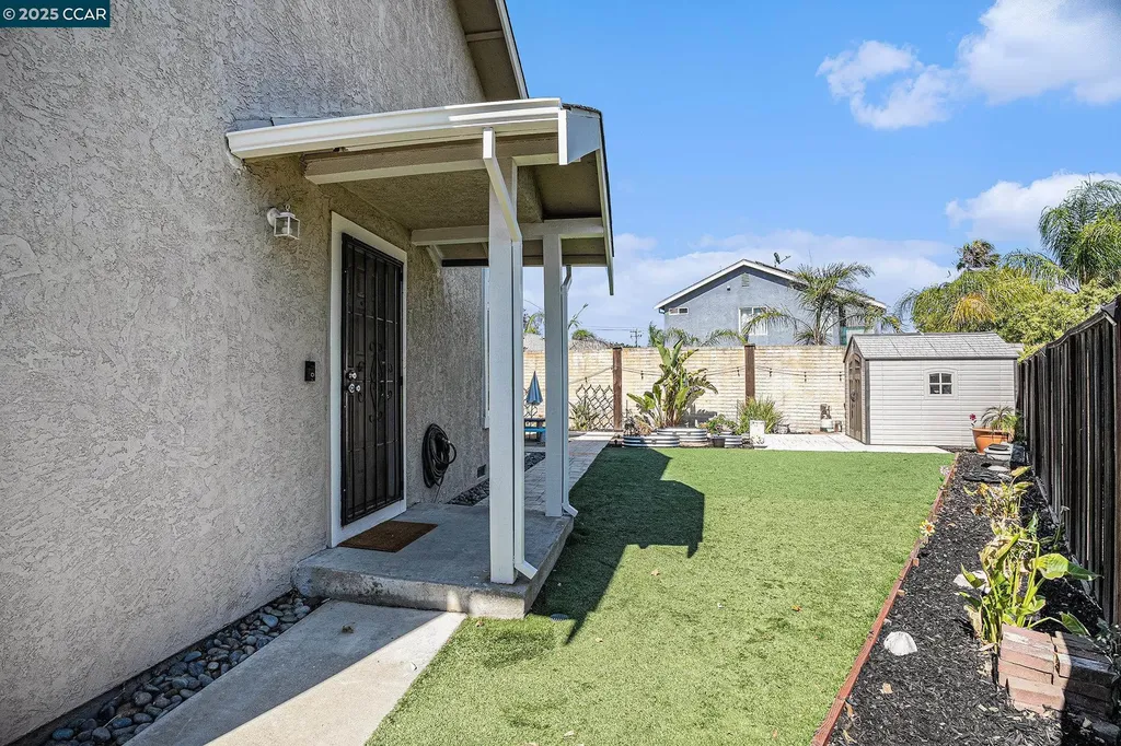 354 Hazelnut Lane Oakley CA 94561