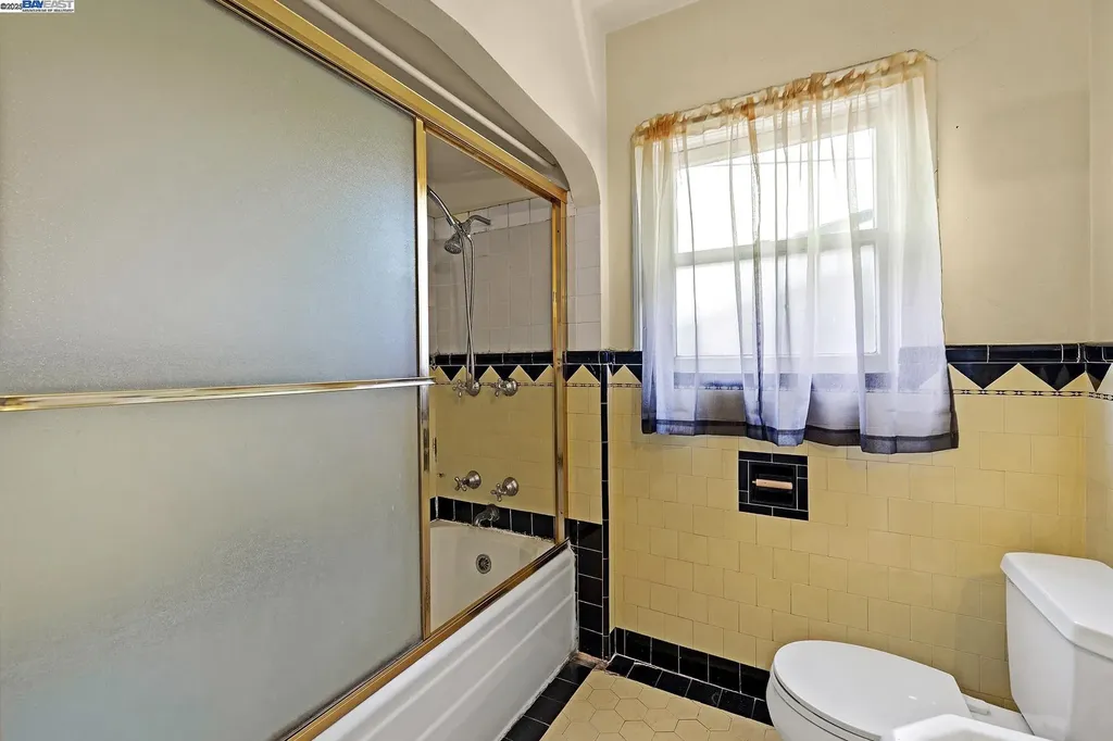 1755 Washington Avenue San Leandro CA 94577