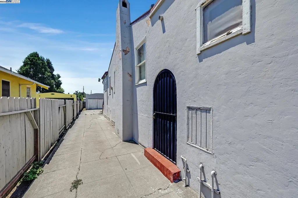 1755 Washington Avenue San Leandro CA 94577