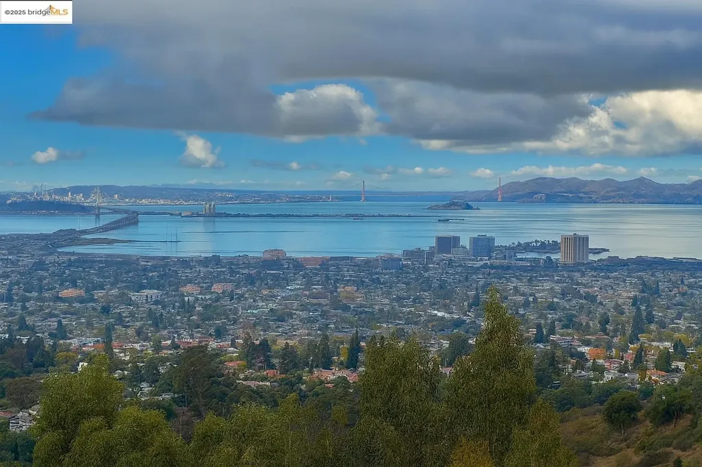 142 Gravatt Drive Berkeley CA 94705