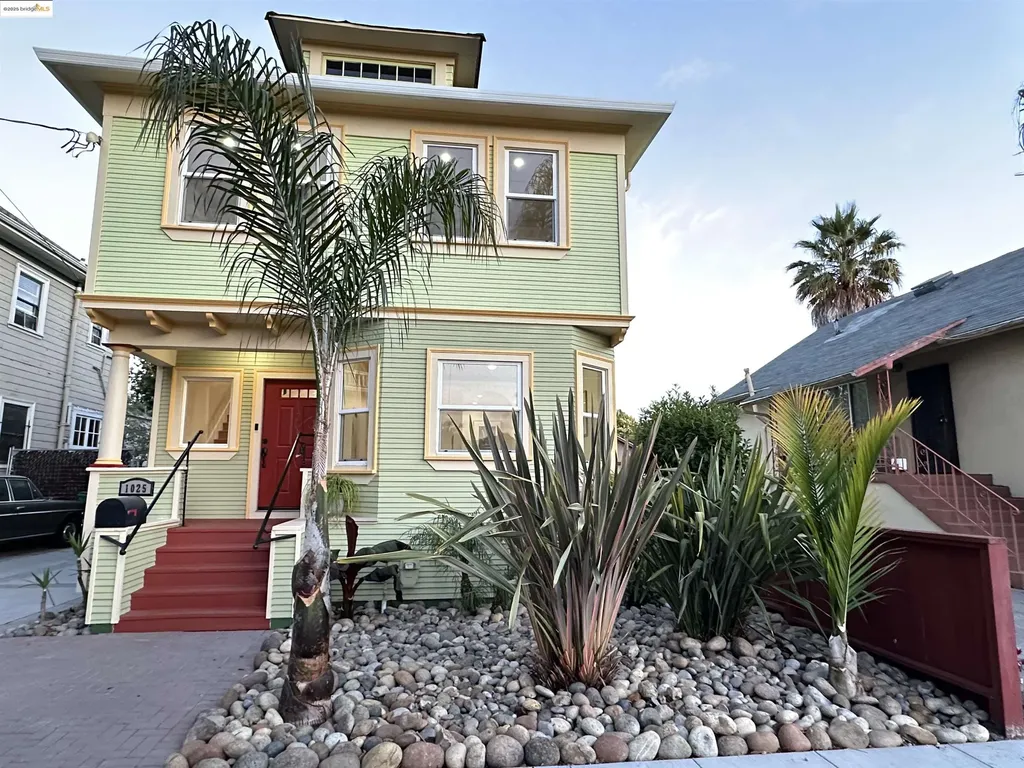 Oakland CA, 1025 56TH Street