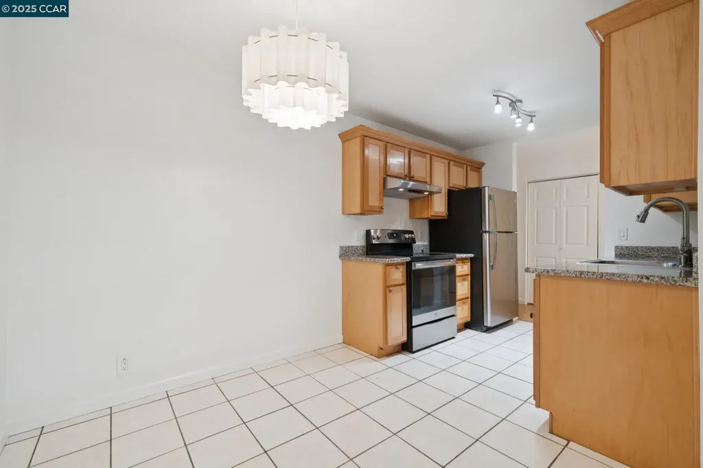 150 Pearl Street Oakland CA 94611