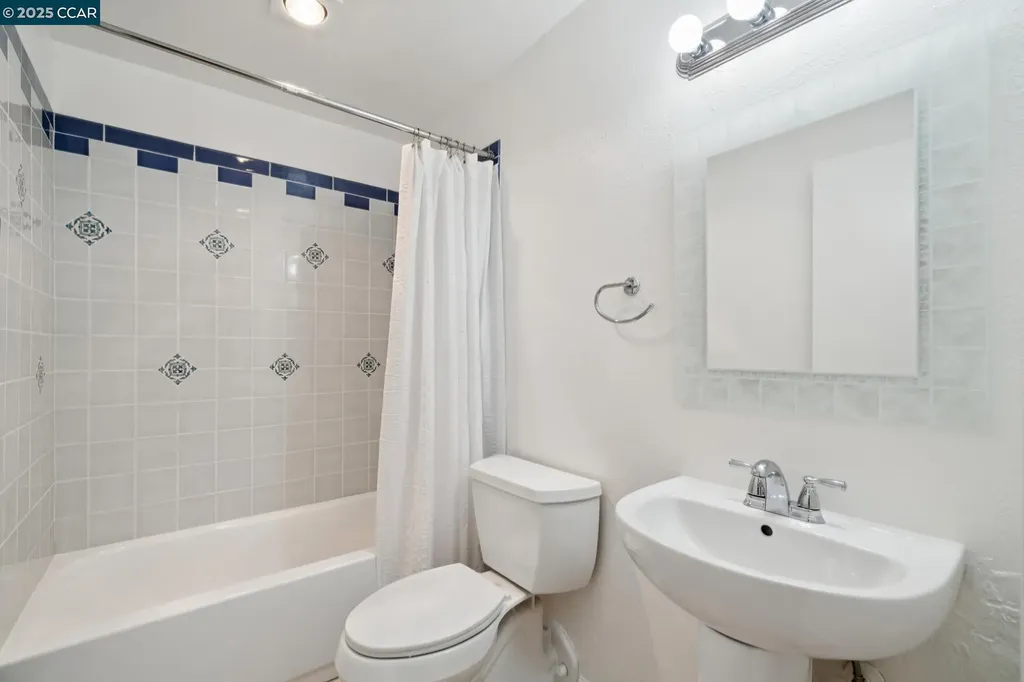 150 Pearl Street Oakland CA 94611