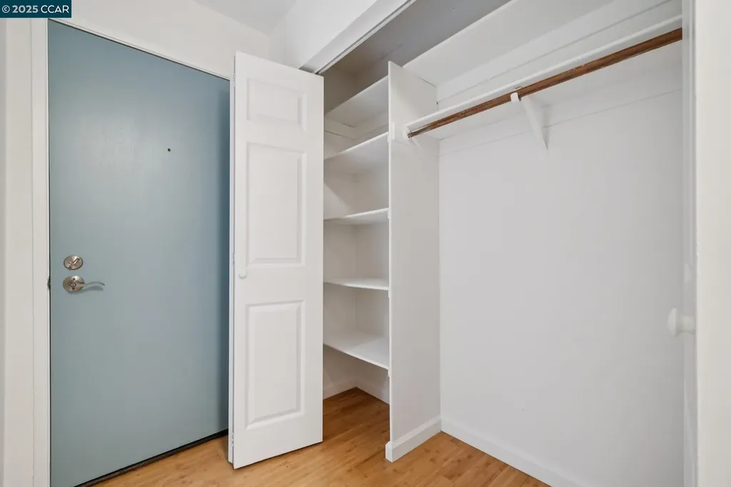 150 Pearl Street Oakland CA 94611