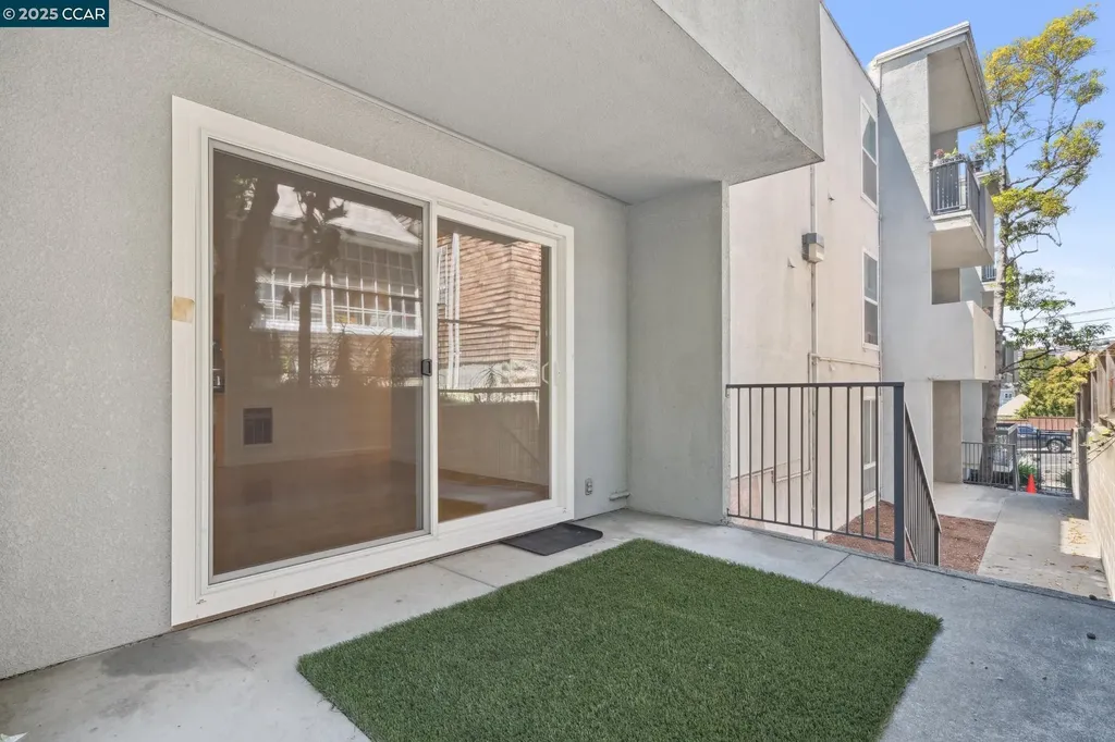 150 Pearl Street Oakland CA 94611