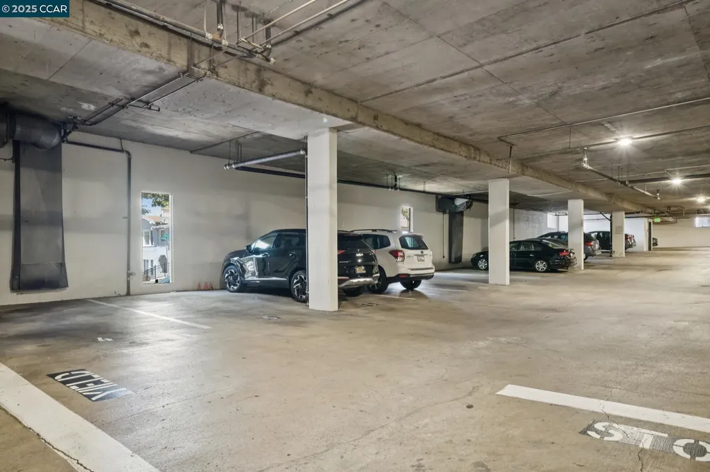 150 Pearl Street Oakland CA 94611