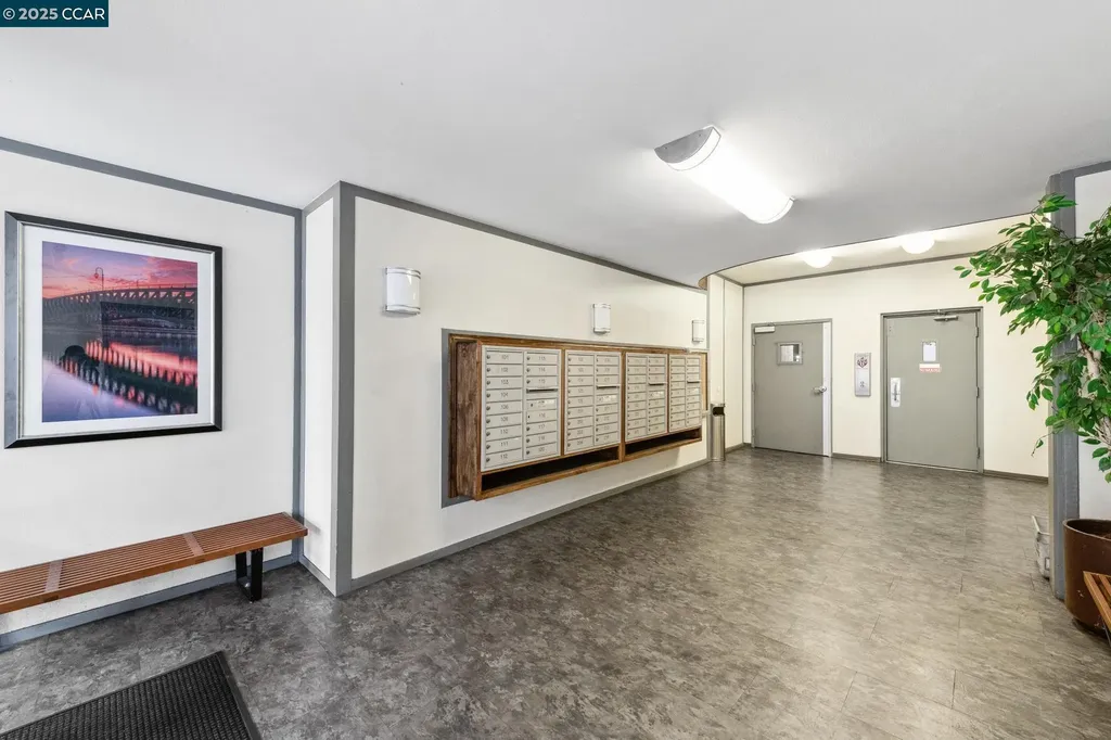 150 Pearl Street Oakland CA 94611