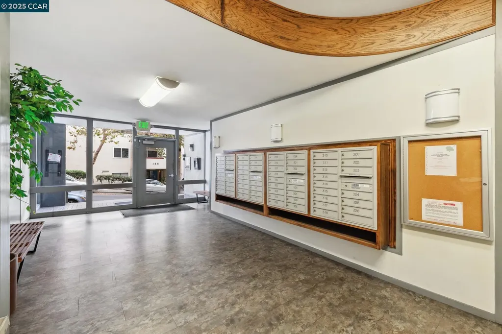 150 Pearl Street Oakland CA 94611