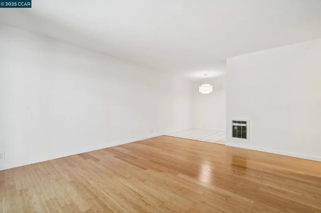 150 Pearl Street Oakland CA 94611