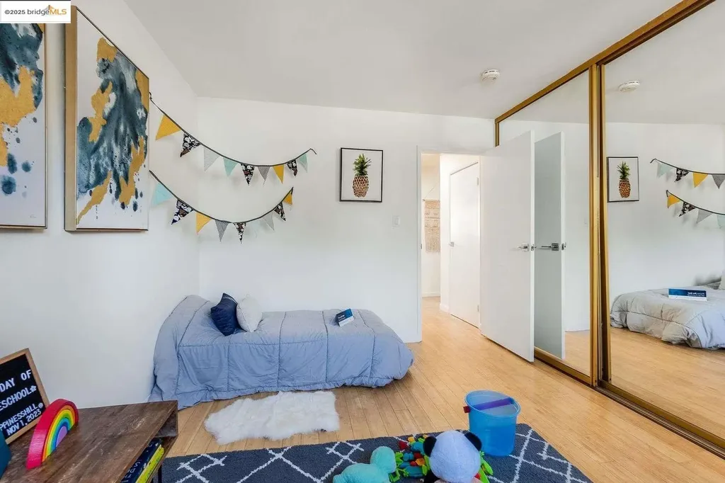 325 Kitty Hawk Road Alameda CA 94501