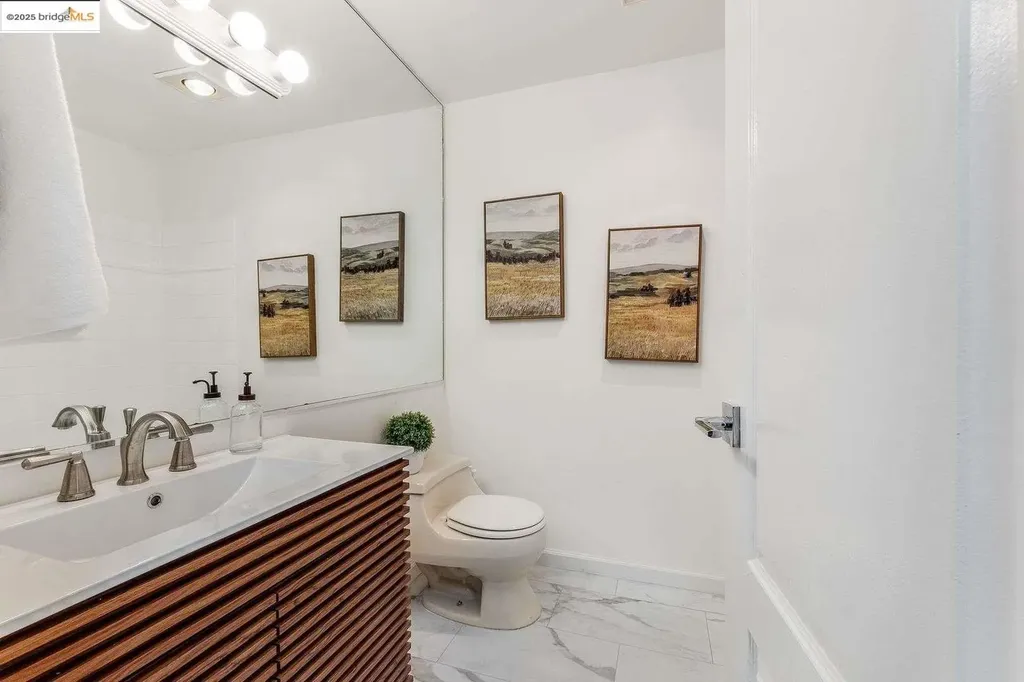 325 Kitty Hawk Road Alameda CA 94501