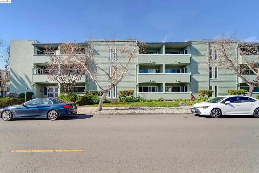 325 Kitty Hawk Road Alameda CA 94501