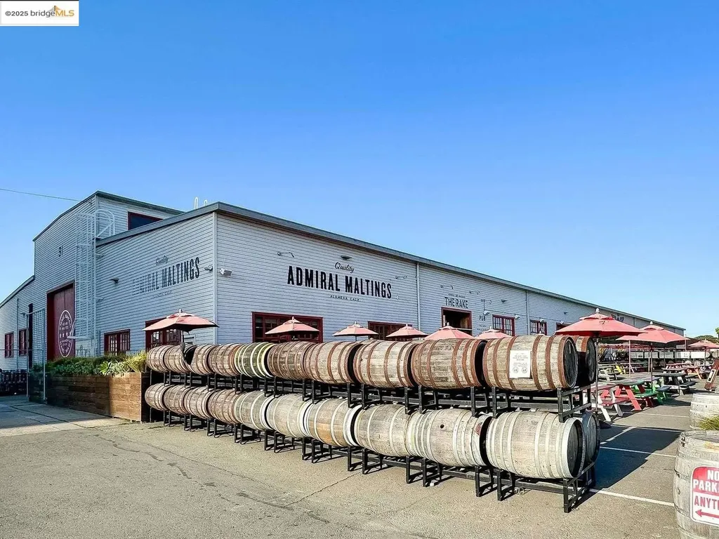 325 Kitty Hawk Road Alameda CA 94501