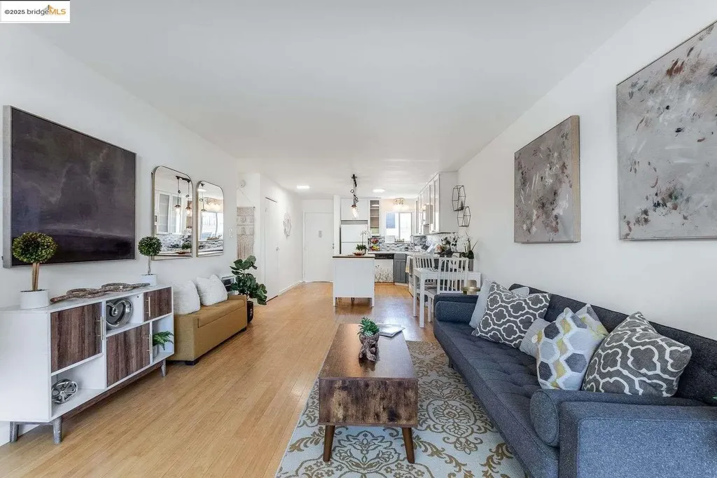 325 Kitty Hawk Road Alameda CA 94501