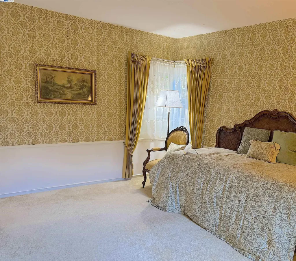 2863 Burton Drive Oakland CA 94611