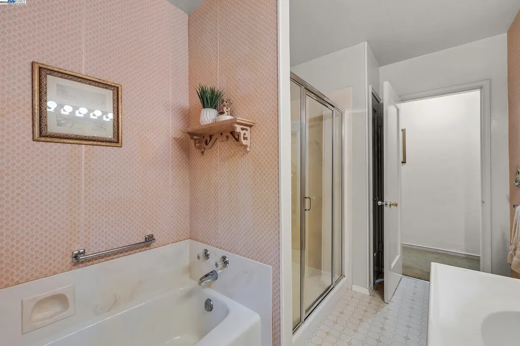 2863 Burton Drive Oakland CA 94611