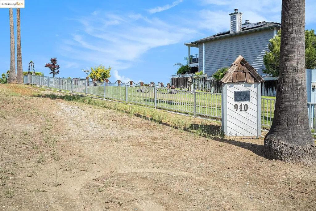 910 Discovery Bay Boulevard Discovery Bay CA 94505