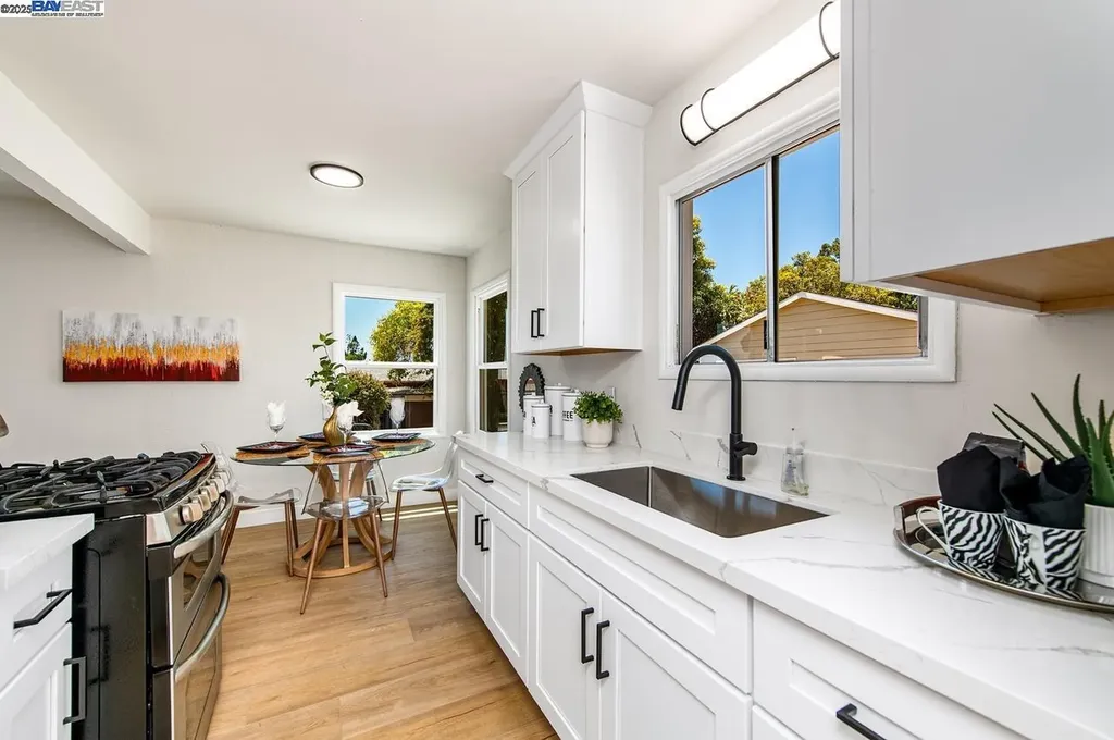 17673 Dorson Lane Castro Valley CA 94546