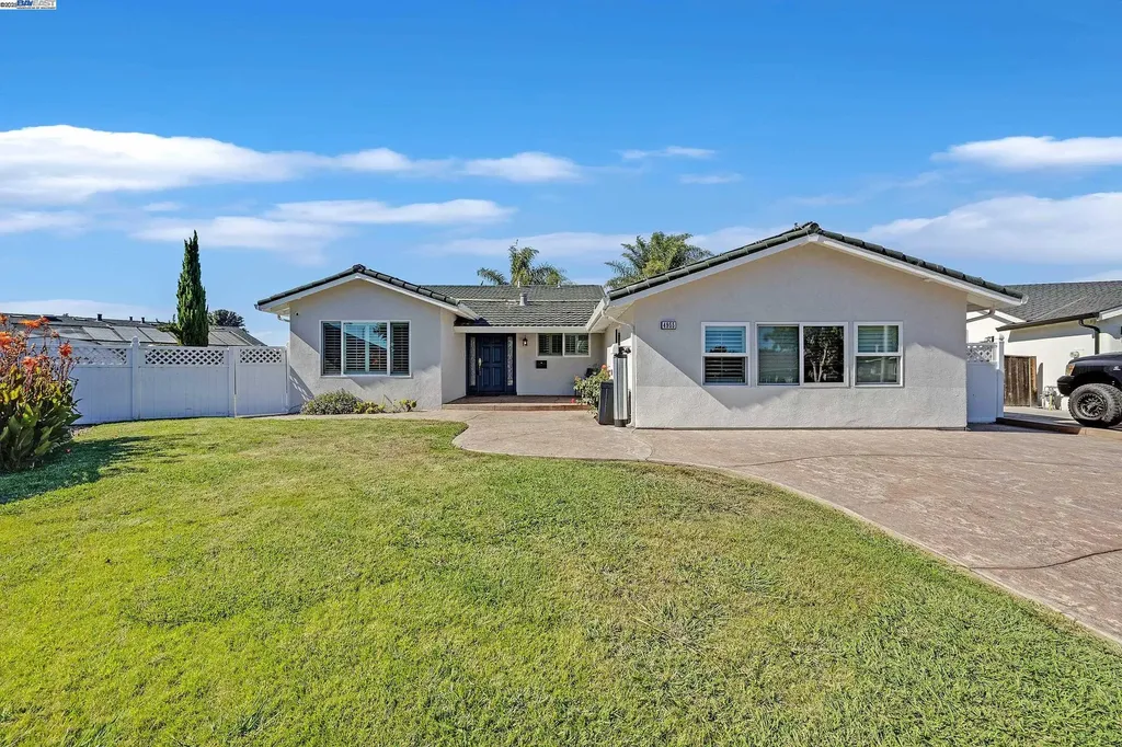 4955 Swindon Place Newark CA 94560