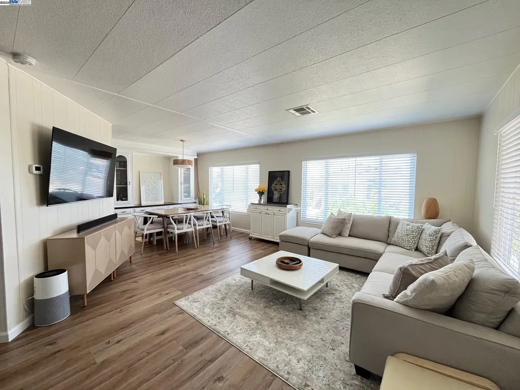 711 Old Canyon Road Fremont CA 94536