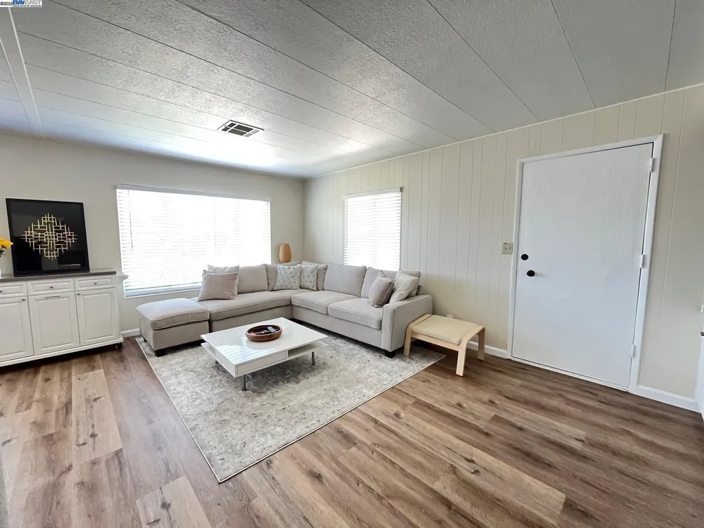 711 Old Canyon Road Fremont CA 94536