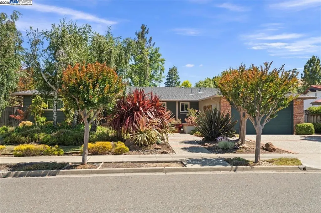 36030 Larch Way Fremont CA 94536