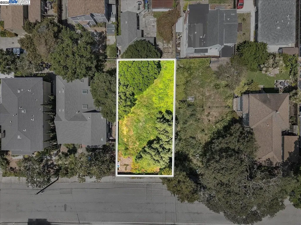 310 Spruce Street Alameda CA 94501