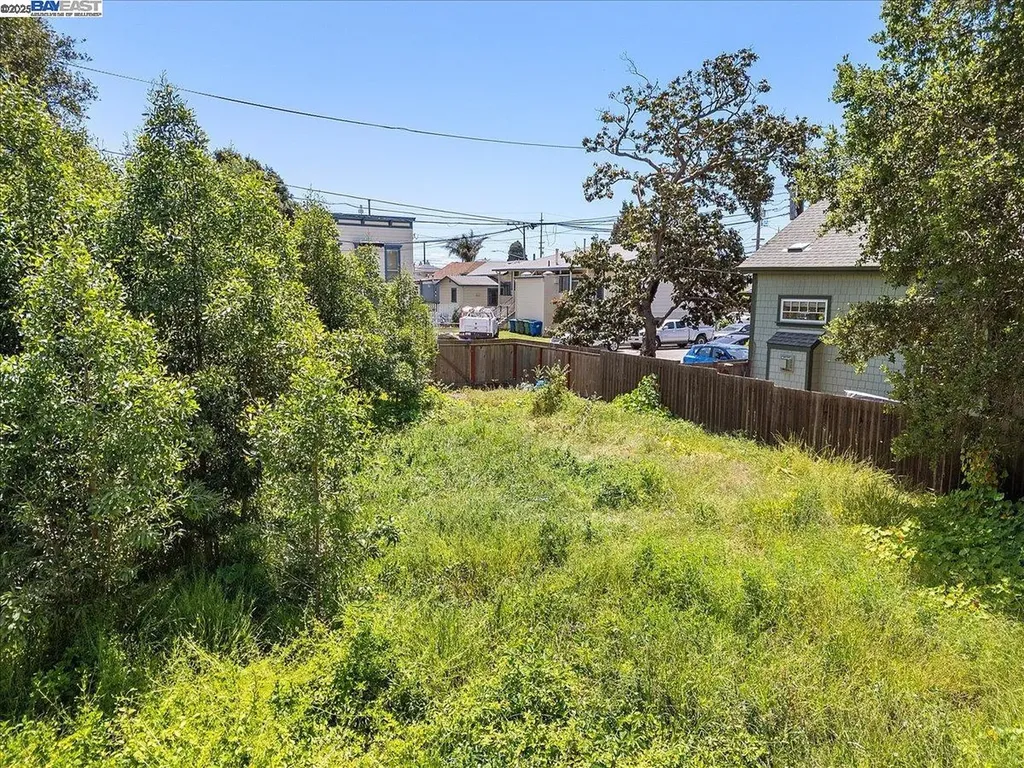 310 Spruce Street Alameda CA 94501