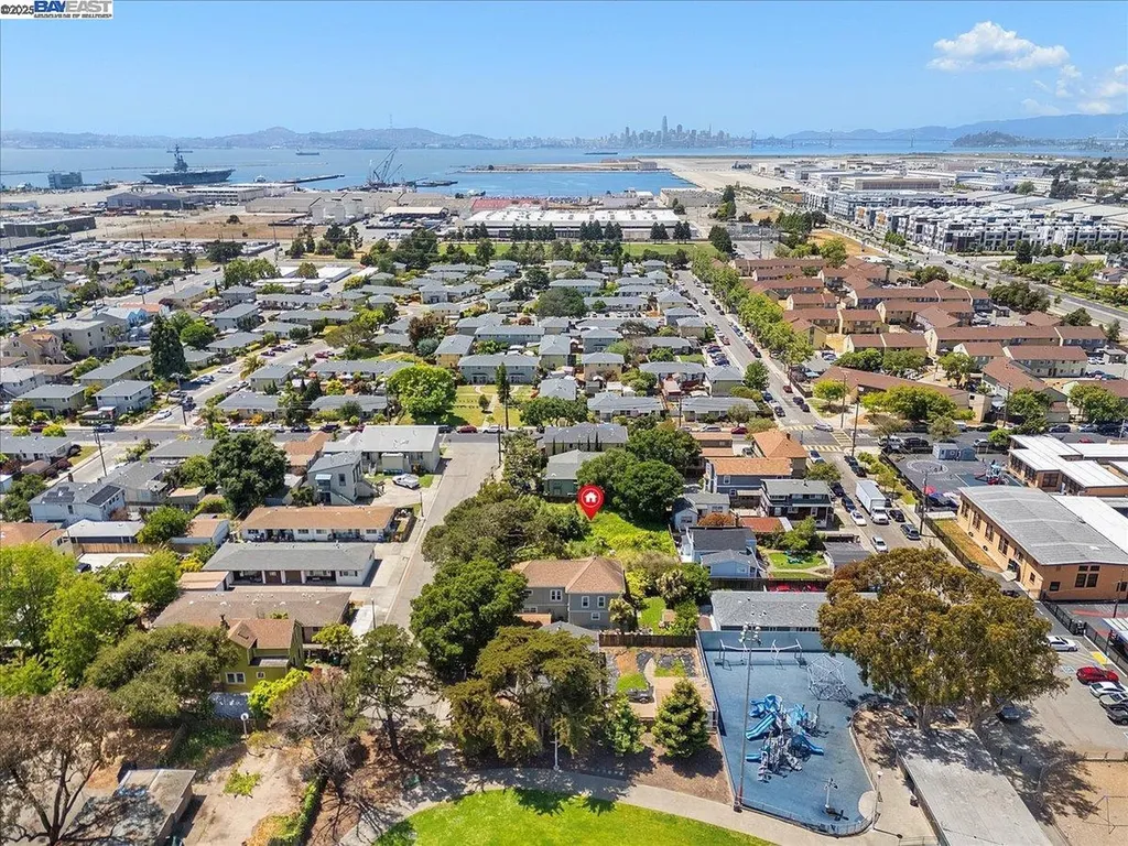 310 Spruce Street Alameda CA 94501