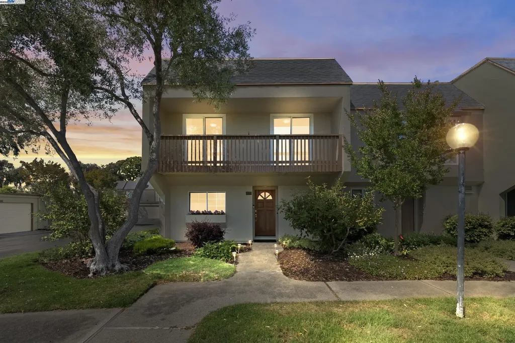 3112 La Campania Alameda CA 94502