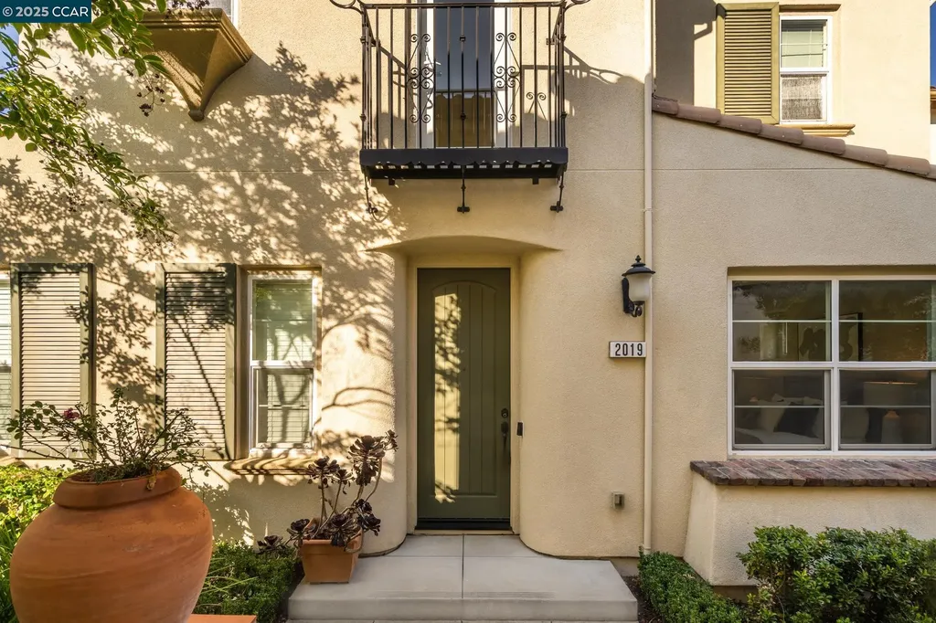 2019 Tarragon Rose Court San Ramon CA 94582